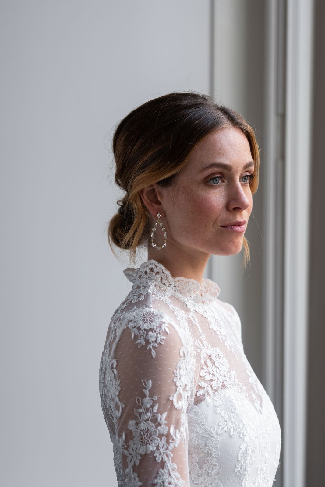 O6-NV-S-Gold, Janey Earrings, S1_resultado