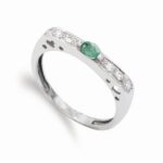 18K SORTIJA ORO BLANCO ESMERALDA 4,5 X 3 MM Y CIRCONITAS, ANCHO: 3 MM