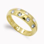 18K SORTIJA ORO AMARILLO CIRCONITA TALLA PRINCESA Y PIEDRAS AGUAMARINA, ANCHO: 6 MM