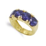 18K SORTIJA ORO AMARILLO CUATRO PIEDRAS AMATISTA, ANCHO: 7 MM