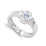 18K SORTIJA ORO BLANCO TREBOL CON CIRCONITA AGUAMARINA, ANCHO: 10 MM