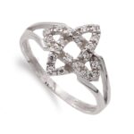 18K SORTIJA ORO BLANCO CON MOTIVO Y CIRCONITAS, ANCHO MOTIVO 13X13 MM