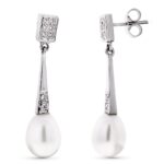 18K PENDIENTES ORO BLANCO LARGOS PERLA Y CIRCONITA CIERRE PRESION