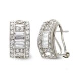 18K PENDIENTES ORO BLANCO BARRITAS Y CIRCONITA CIERRE OMEGA