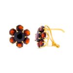 18K PENDIENTES ORO AMARILLO Y GRANATES 12X12 MM CIERRE OMEGA