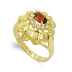 18K SORTIJA ORO AMARILLO GRANATE 6X4 MM Y CIRCONITAS, MEDIDA: 15,5 X 15 MM