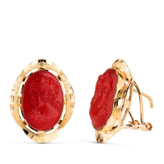 18K PENDIENTES ORO AMARILLO CAMAFEO CORAL CERCO TALLADO, MEDIDA: 19X15 MM, CIERRE OMEGA