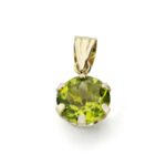 9K COLGANTE ORO AMARILLO OLIVINA 1,44 QTS CON 6 GARRAS 7X7 MM