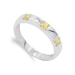 18K SORTIJA ORO BLANCO Y CIRCONITA COLOR AMARILLO, ANCHO: 3 MM