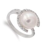 18K SORTIJA ORO BLANCO Y CIRCONITA CON PERLA 10 MM, ANCHO CUERPO: 3 MM