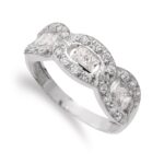 18K SORTIJA ORO BLANCO CON TRES MOTIVOS OVALES Y CIRCONITAS, ANCHO: 7 MM