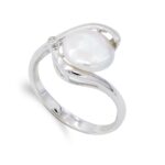 18K SORTIJA ORO BLANCO Y PERLA BOTON 9 MM