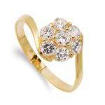 18K SORTIJA ORO AMARILLO CRUZADA CON CUAJO DE CIRCONITAS, ANCHO: 9 MM