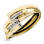 9K SORTIJA ORO AMARILLO BANDAS CRUZADAS CON CIRCONITAS EN CARRIL, ANCHO: 10 MM