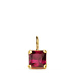 18K COLGANTE ORO AMARILLO CUADRADO CON GARRAS Y PIEDRA COLOR ROJA DE 6,5 X 6,5 MM,